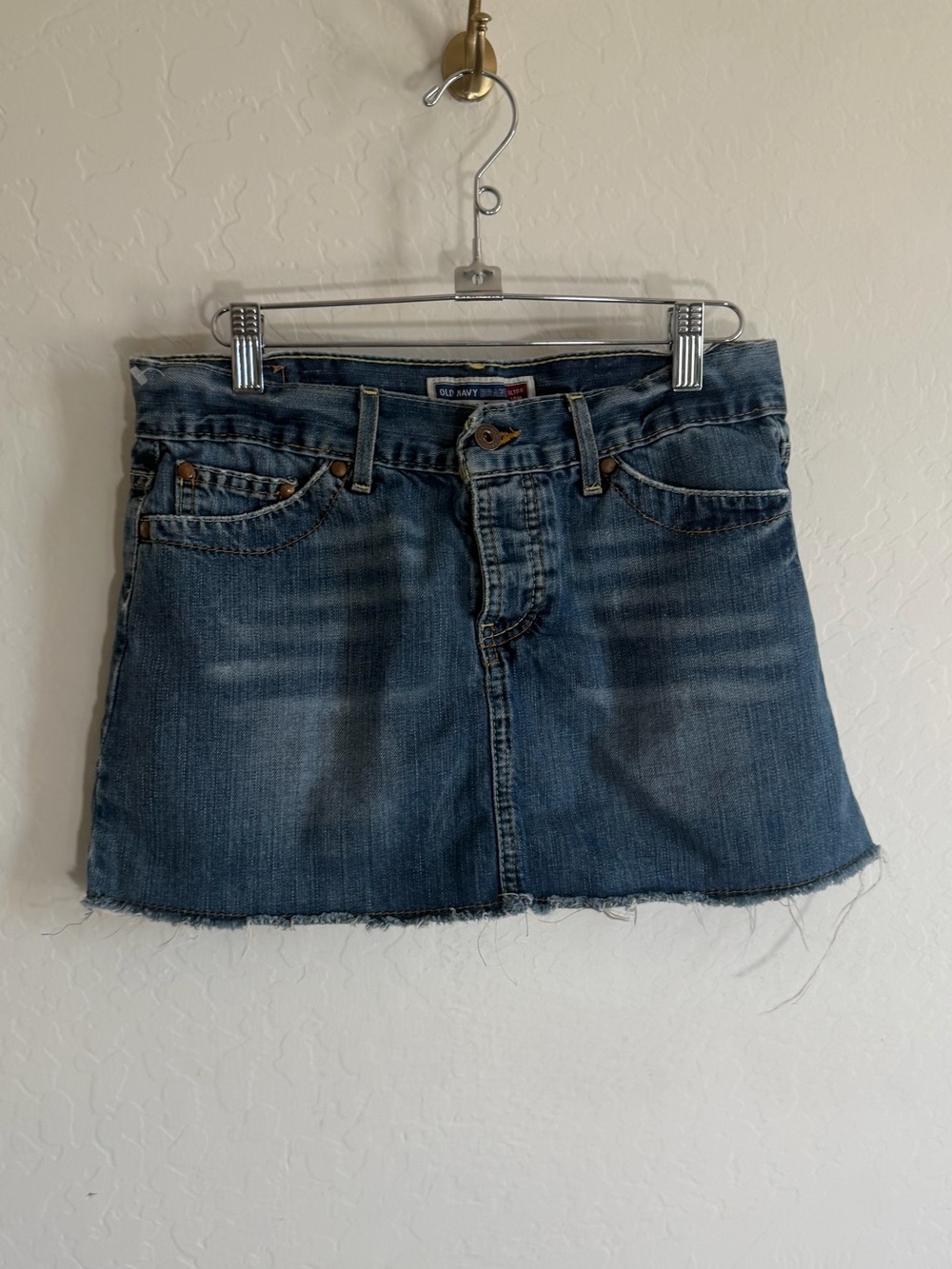 Vintage Y2K Old Navy Ultra Low Waist Denim Mini Skirt Size 6
